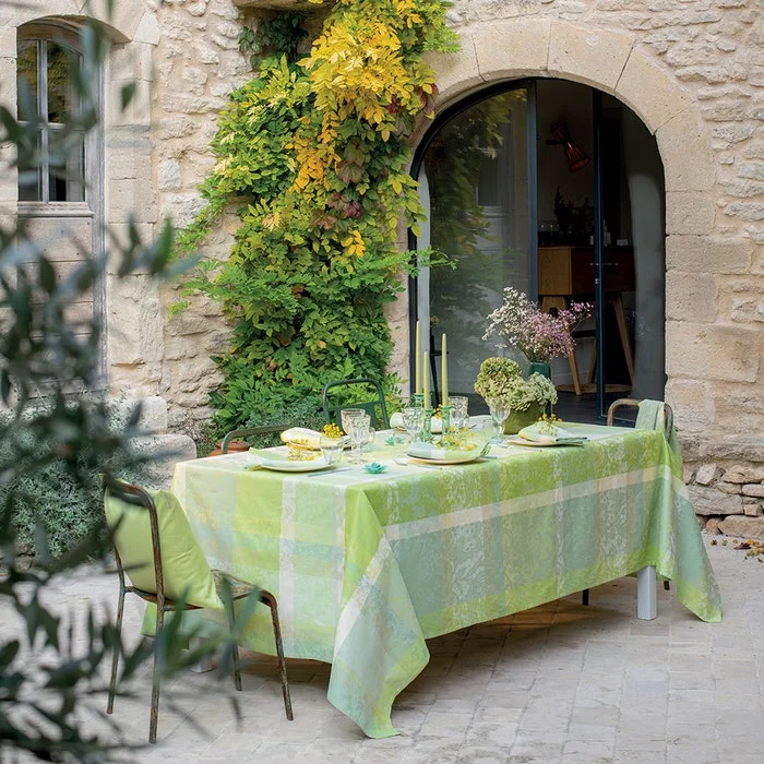 Mille Dentelles Table Linens Collection