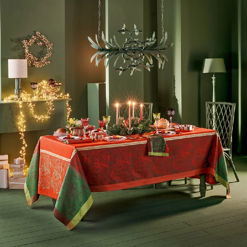 Noel Fruite Table Linens Collection