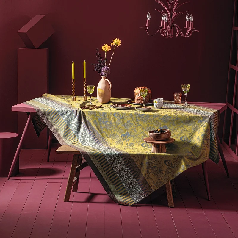 Mille Vergers Table Linens Collection (Coated Cotton)