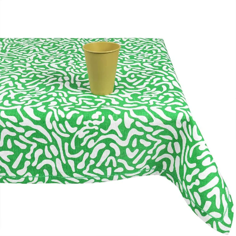 Green Golf Course Table Cloth