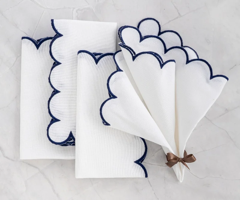 Scalloped Edge Napkins - Cut Work Napkin