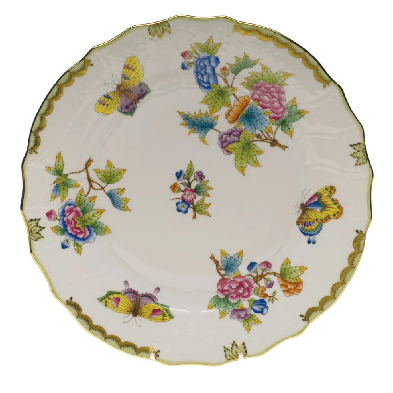 Queen Victoria Dinner Plate